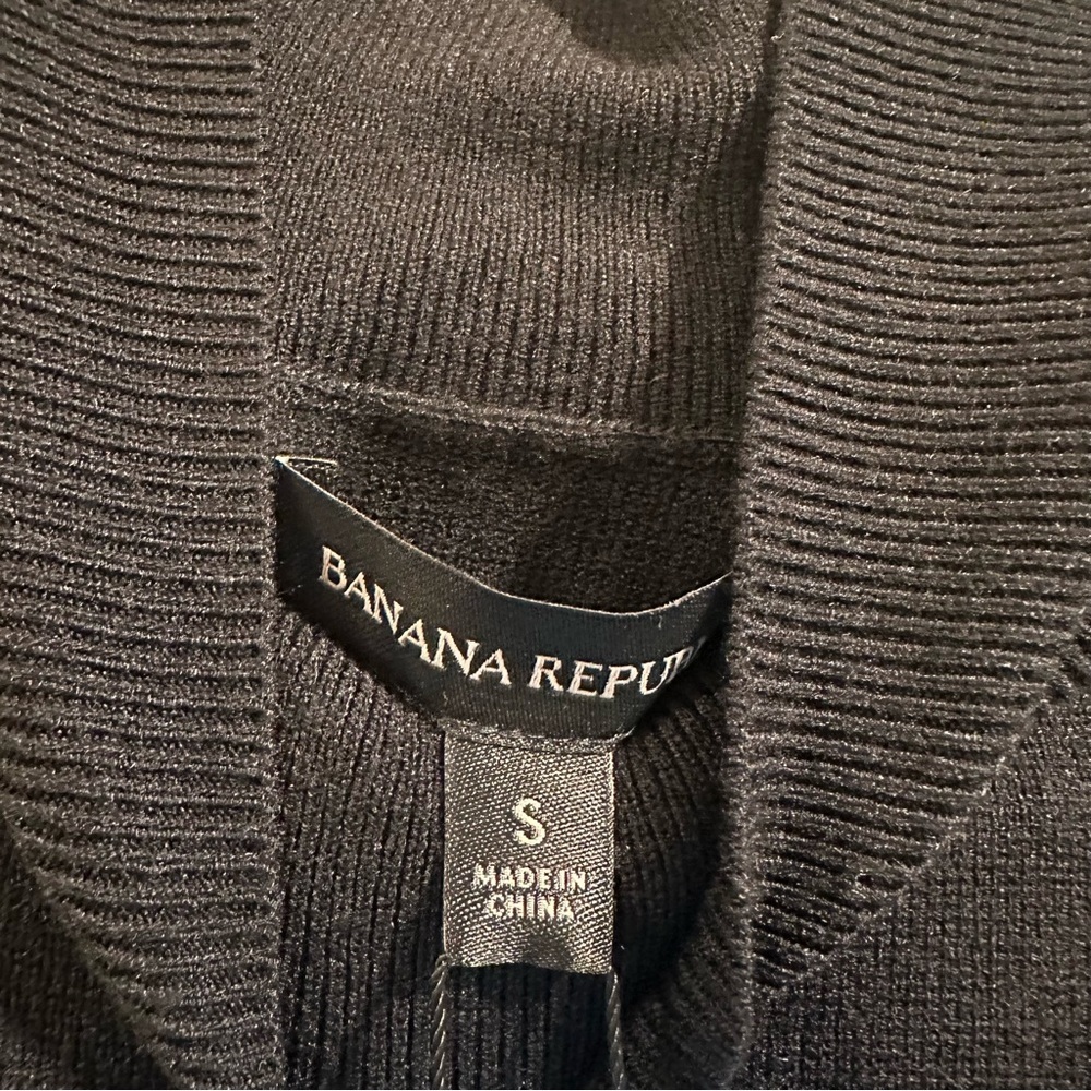 Banana Republic High Neck Cap Sleeve Blouse in Black SizeSmall Viscose Loose NWT - Picture 2 of 16